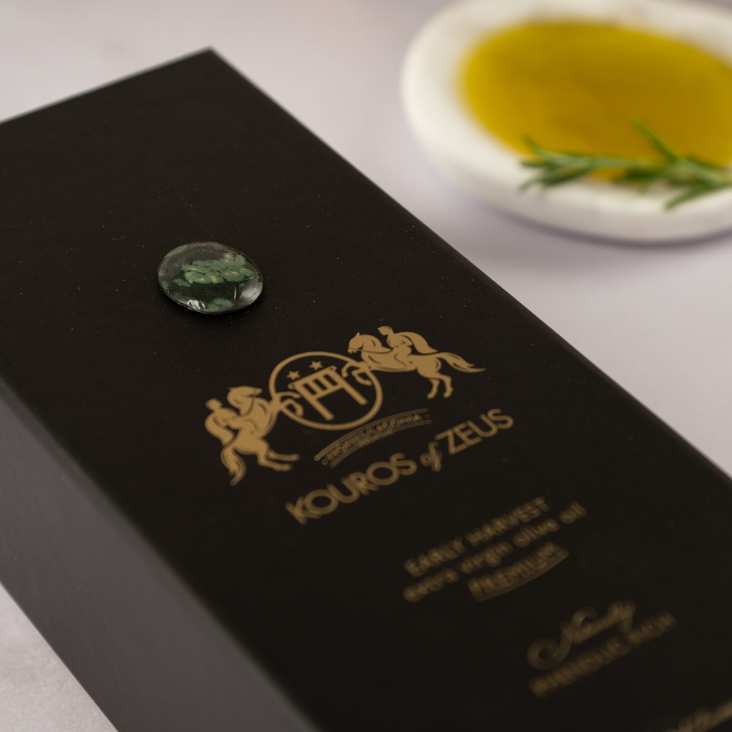 Olivenöl Geschenkset 500ml: Kouros of Zeus Limited Edition mit Krokean Stein