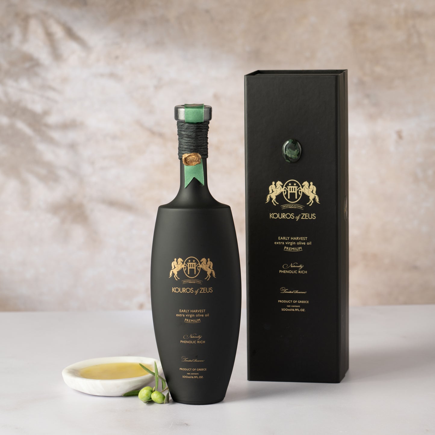 Kouros of Zeus Natives Olivenöl Extra Frühernte Limited Edition 500ml Flasche in Schatulle mit Krokean Stein in edler Box